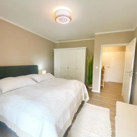 Rügen Westend - 8 Apartment *